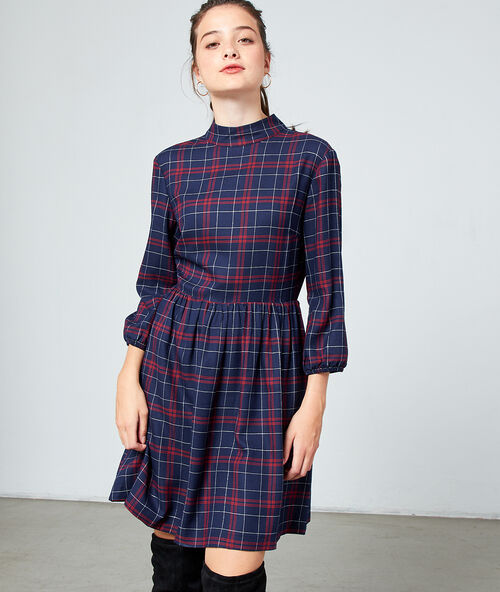 Vestido anudado de cuadros azul marino.