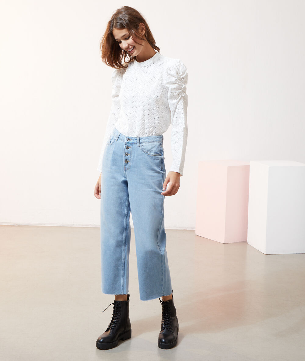 Blusa bordados ingleses crudo.