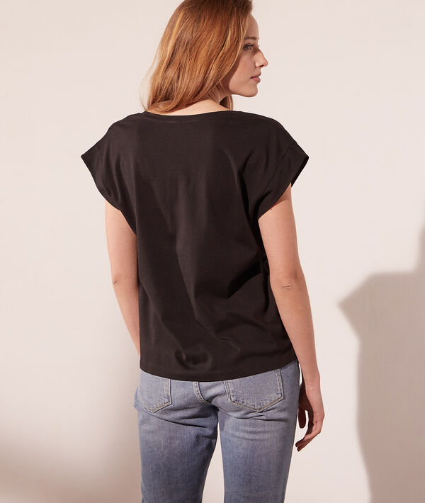 Camiseta escote en V Camiseta escote en V