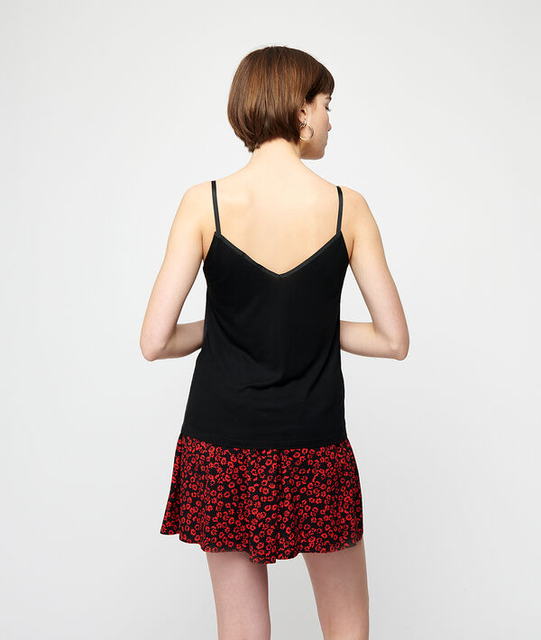 Camisola satinada escote de encaje Camisola satinada escote de encaje