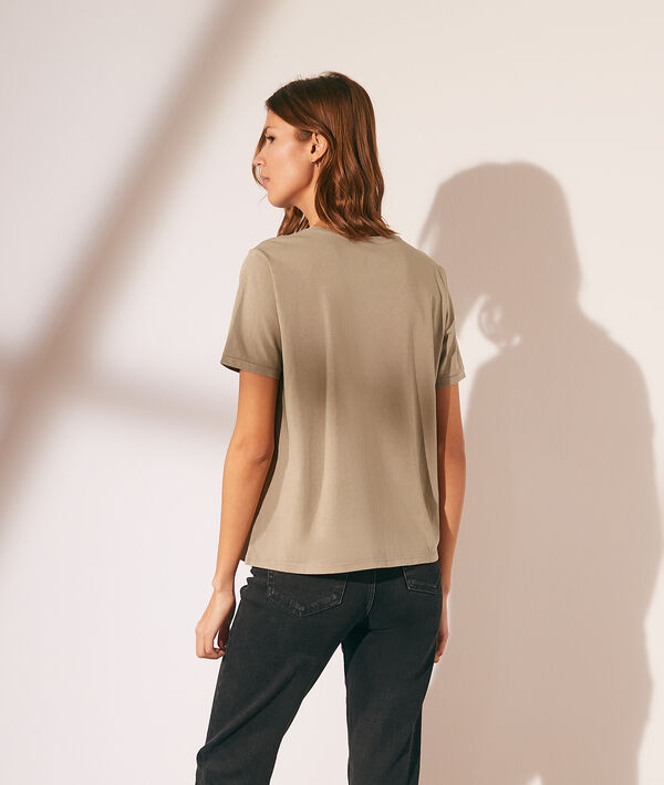 Camiseta lisa escote redondo Camiseta lisa escote redondo