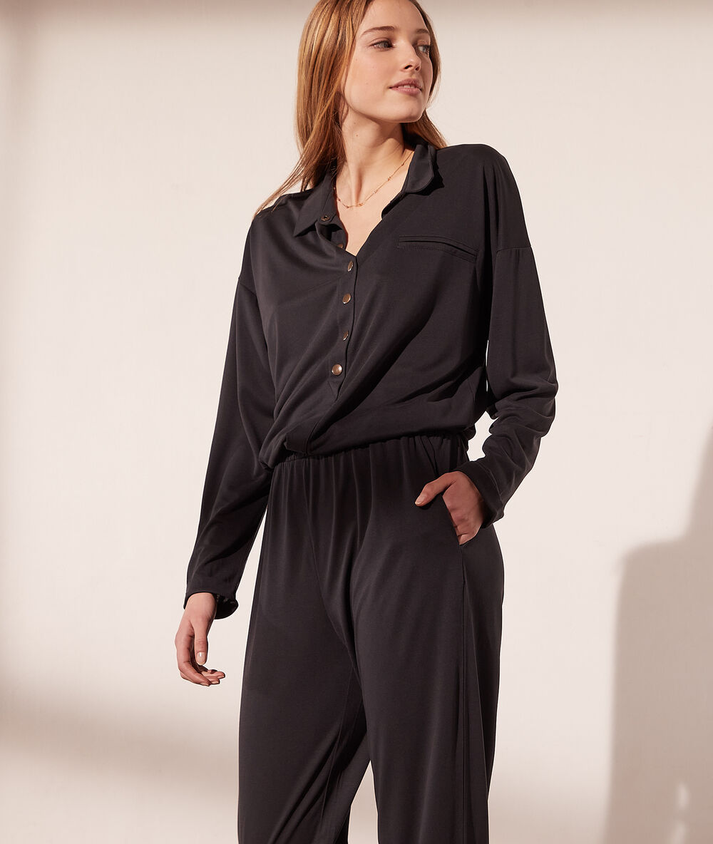 Mono jogger negro.