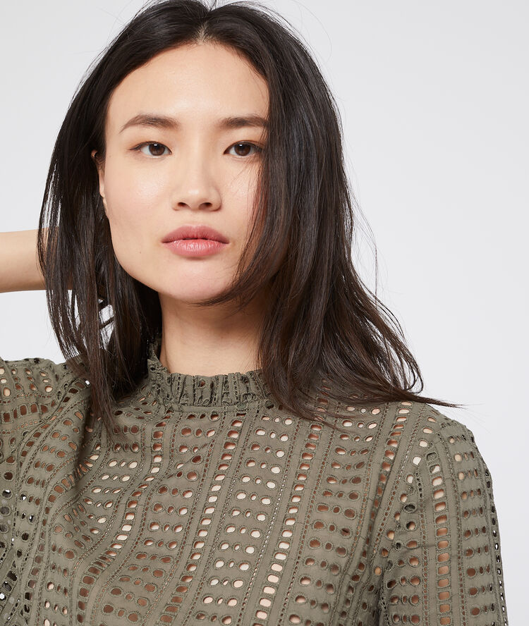 Blusa de guipur calado caqui.