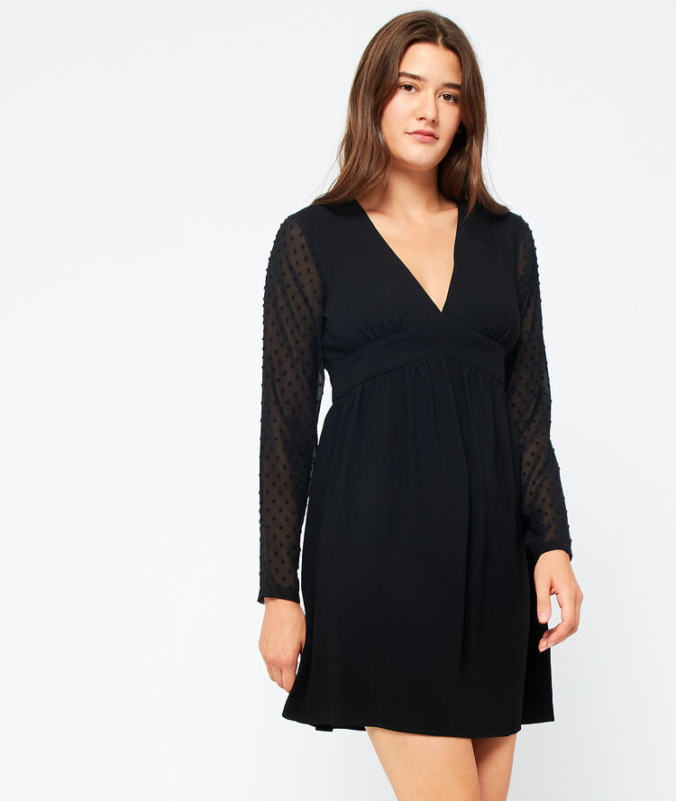 Vestido mangas de plumetis negro.