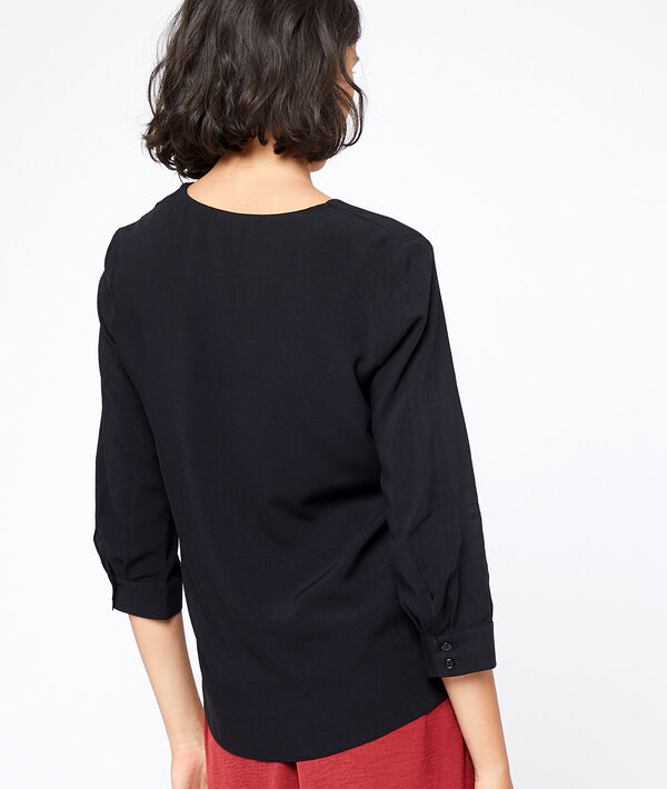 Blusa cuello en V abotonada Blusa cuello en V abotonada