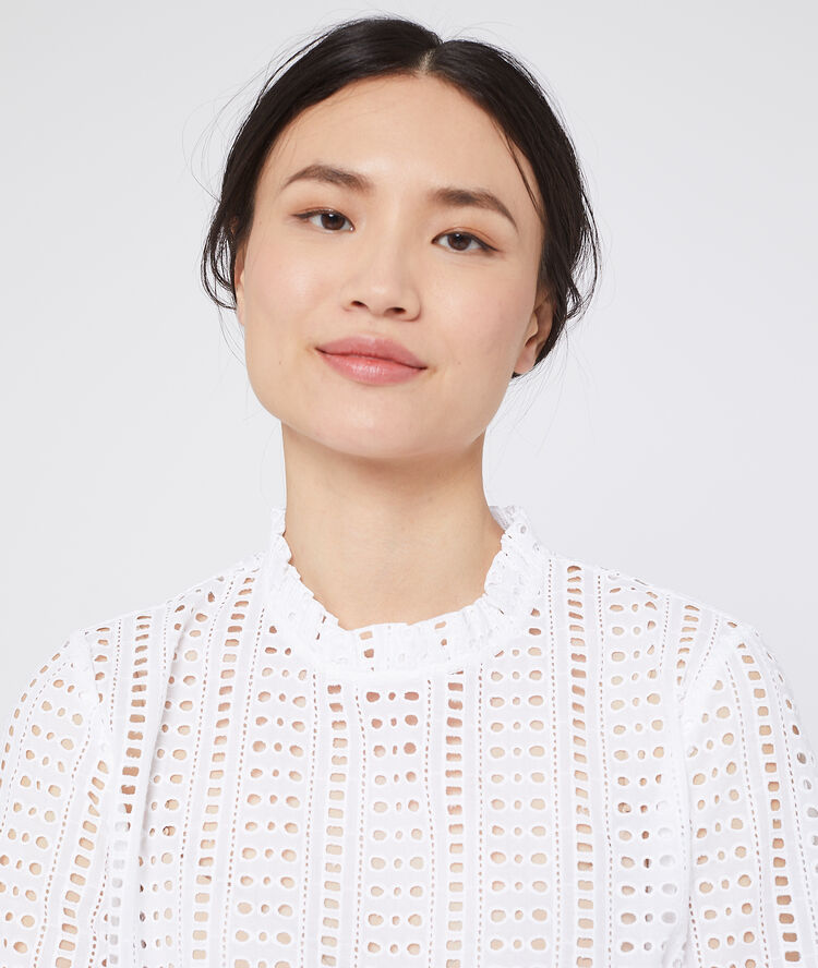Blusa de guipur calado crudo.