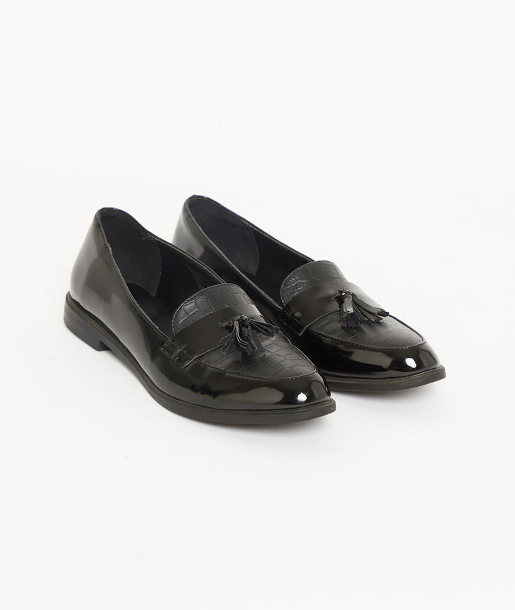 Mocasines de charol efecto cocodrilo negro.