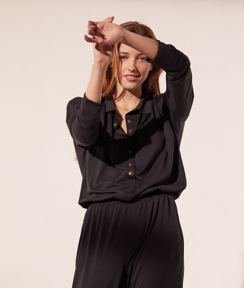 Mono jogger negro.