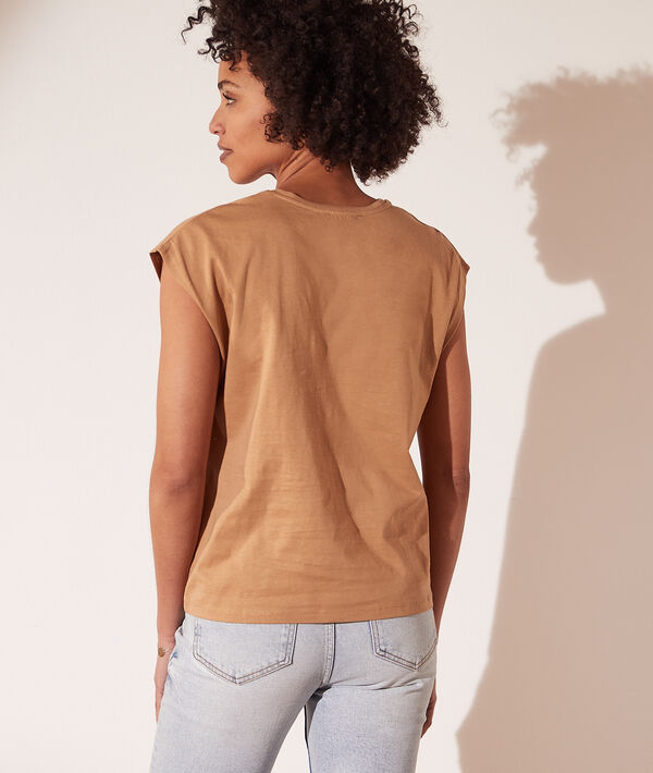 Camiseta con collar extraíble Camiseta con collar extraíble