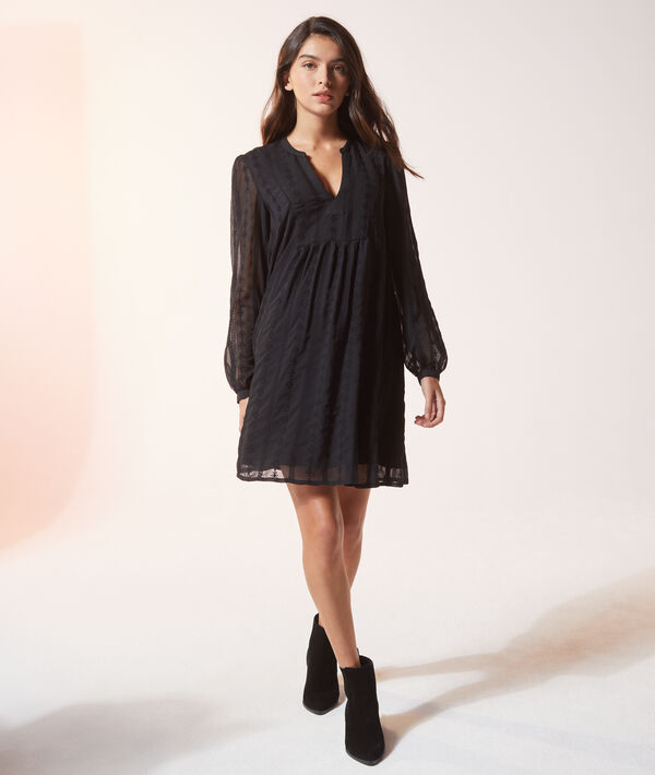 Robe brodée à manches longues Robe brodée à manches longues