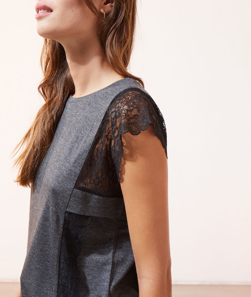 Camiseta con motivos de encaje c.gris jaspeado.