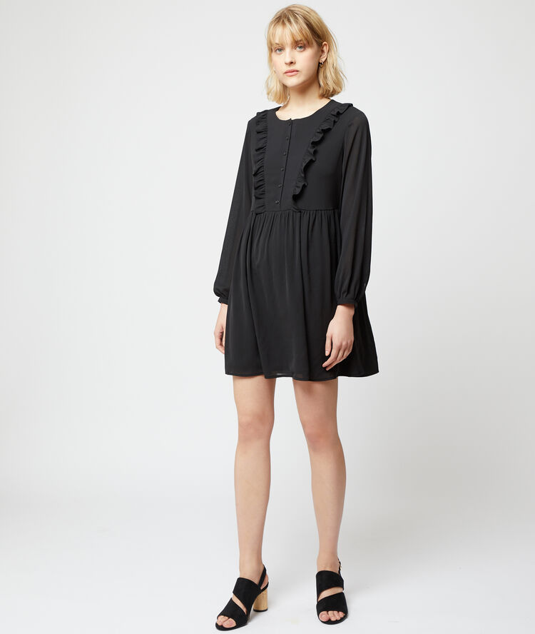 Vestido vaporoso de volantes negro.