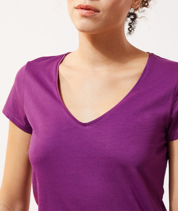 Camiseta escote en V Camiseta escote en V
