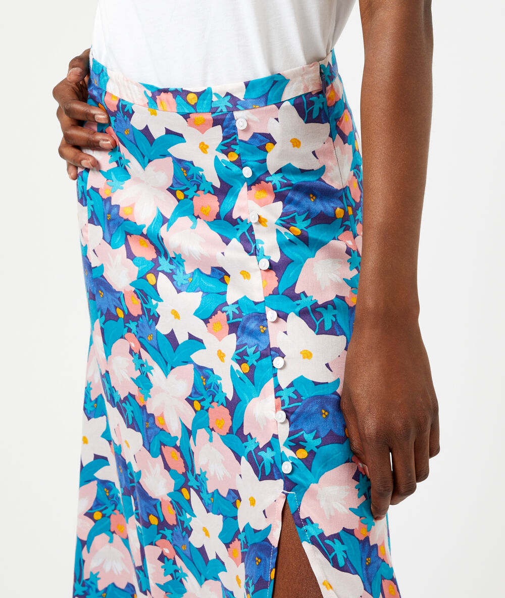 Falda midi estampado floral azul marino.