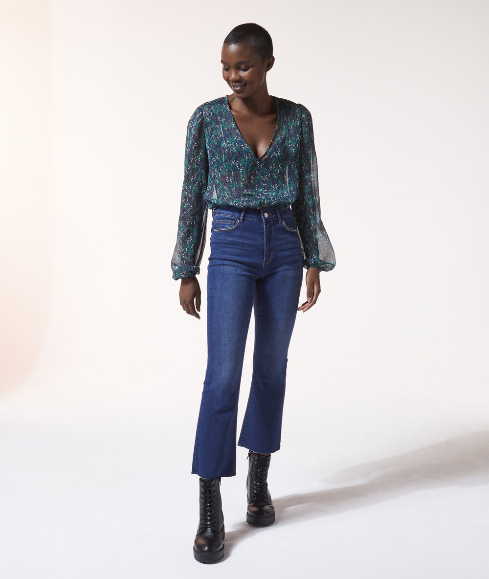 Blusa estampado floral verde.