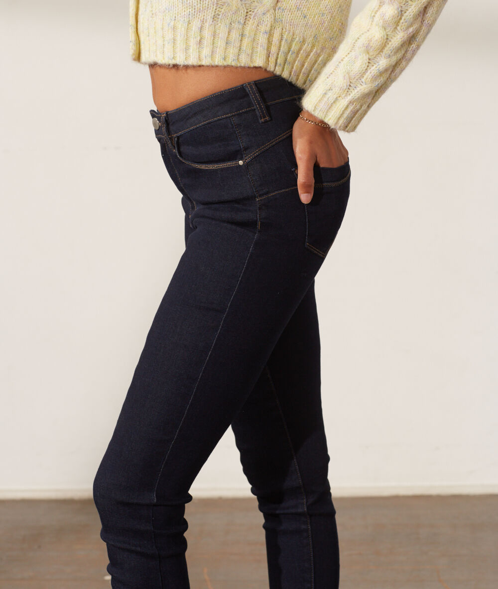 Pantalón vaquero efecto push up c.brut.