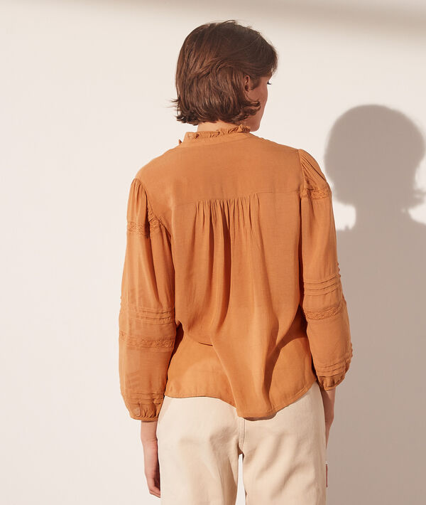 Camisa con motivos de encaje Camisa con motivos de encaje