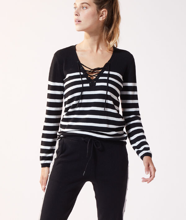 Jersey marinero, escote con lazada Jersey marinero, escote con lazada