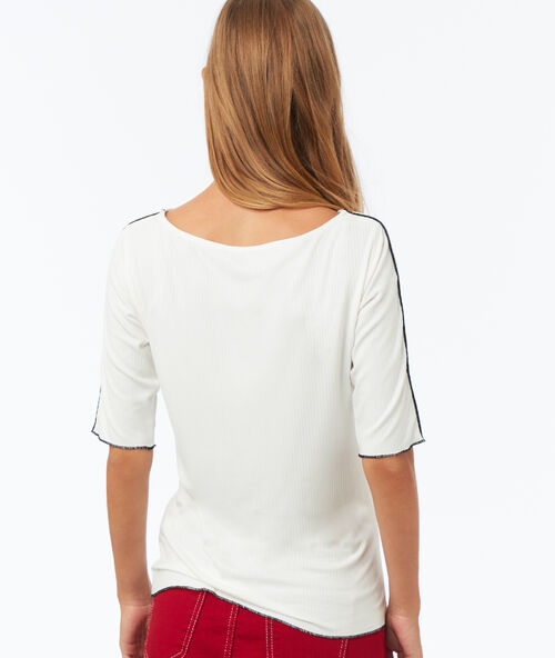 Camiseta franja lateral crudo.