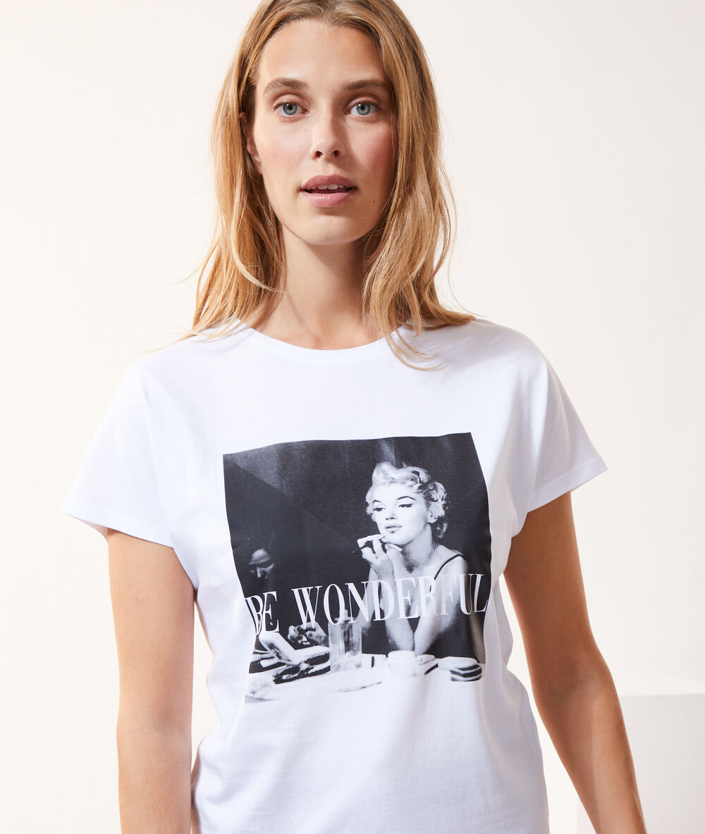 Camiseta 'be wonderful' blanco.
