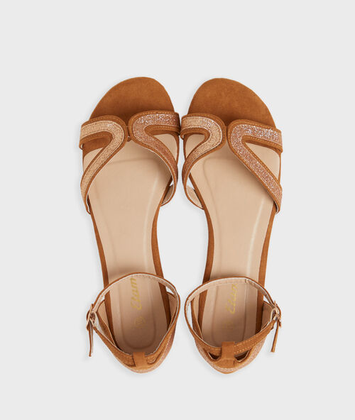 Sandalias con lentejuelas amarillo.