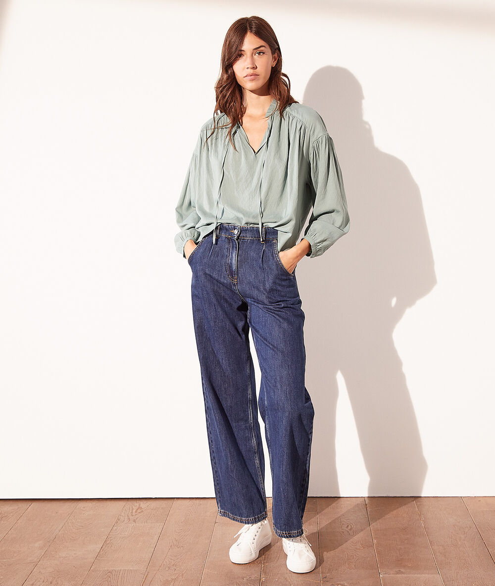 Blusa cuello anudado verdigrís.