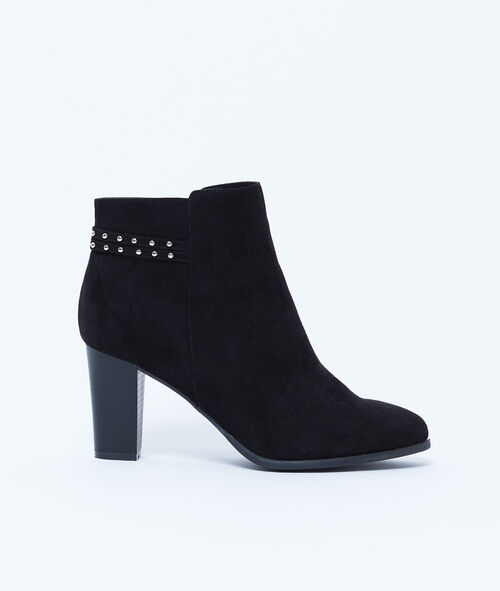 Botines tacón bajo con tachuelas Botines tacón bajo con tachuelas