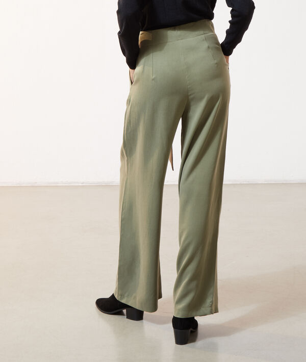 Pantalón ancho Pantalón ancho