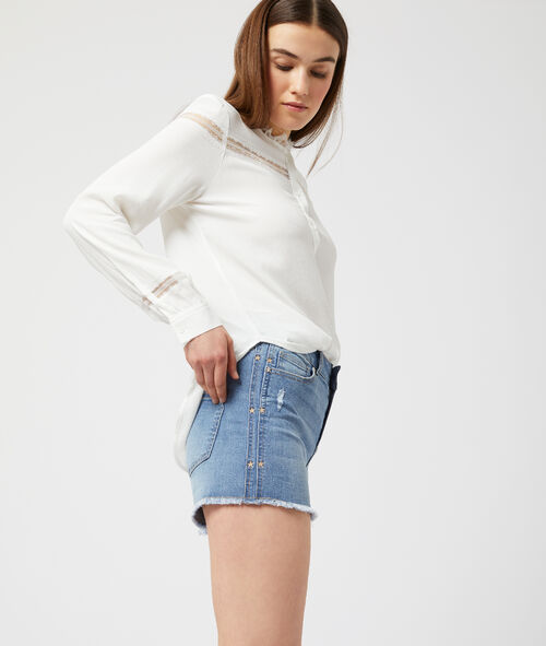 Short vaquero con franjas bordadas Short vaquero con franjas bordadas