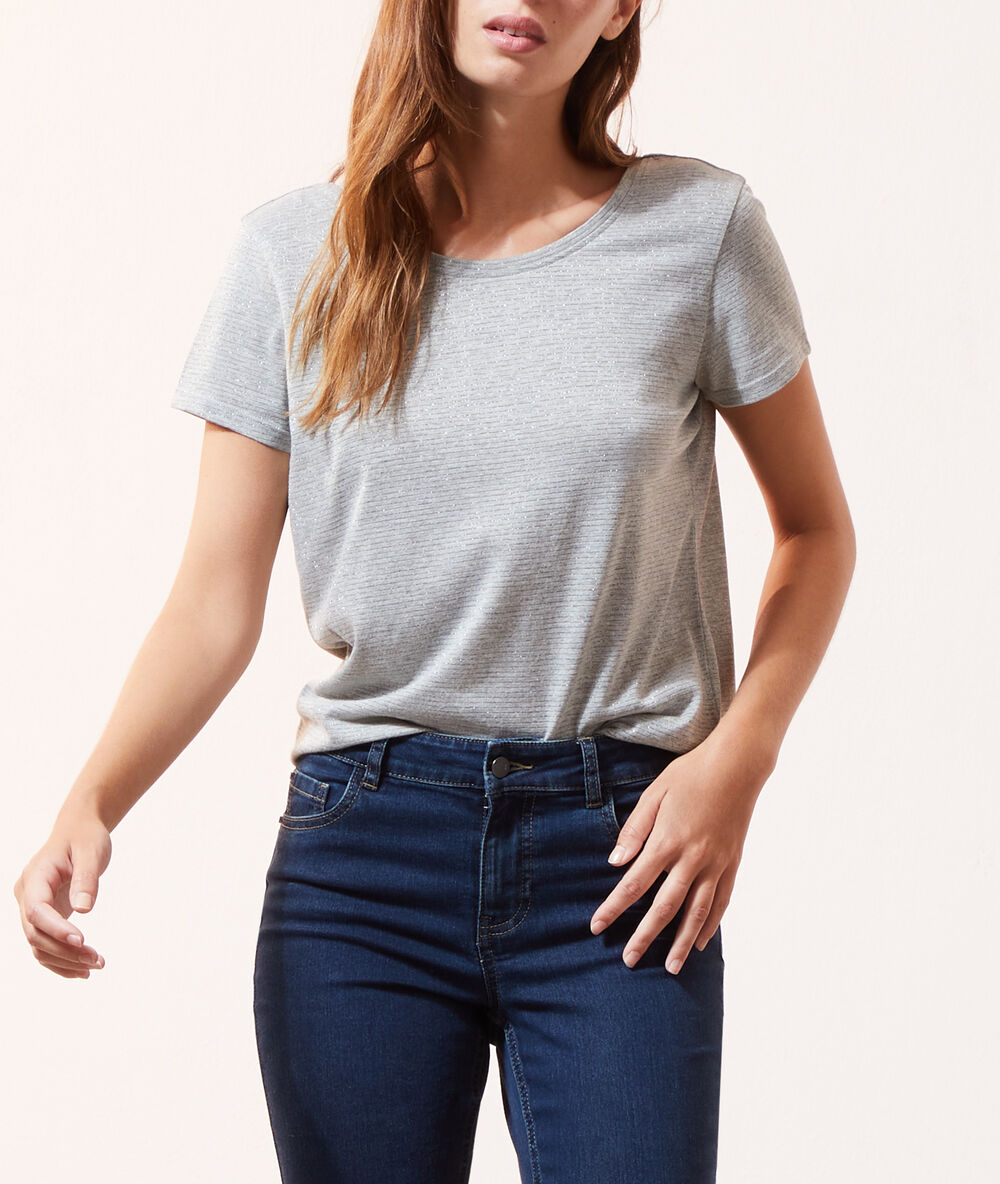 Camiseta escote espalda gris jaspeado.