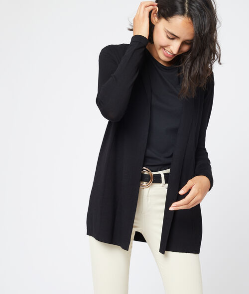 Gilet col chale en maille fine noir.