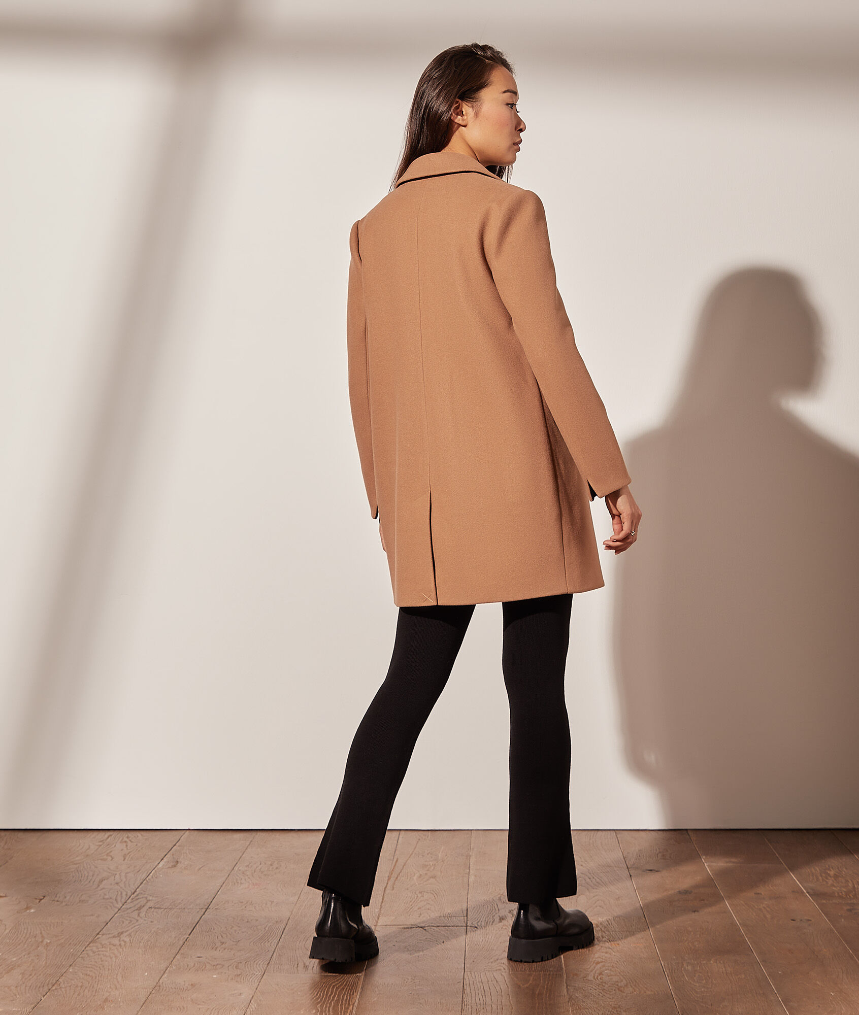Impermeable tricolor con capucha Noir Mujer | Abrigos y chaquetas ETAM -  The workshop ashby