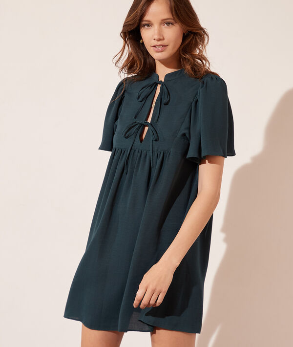 Vestido ancho con volantes Vestido ancho con volantes