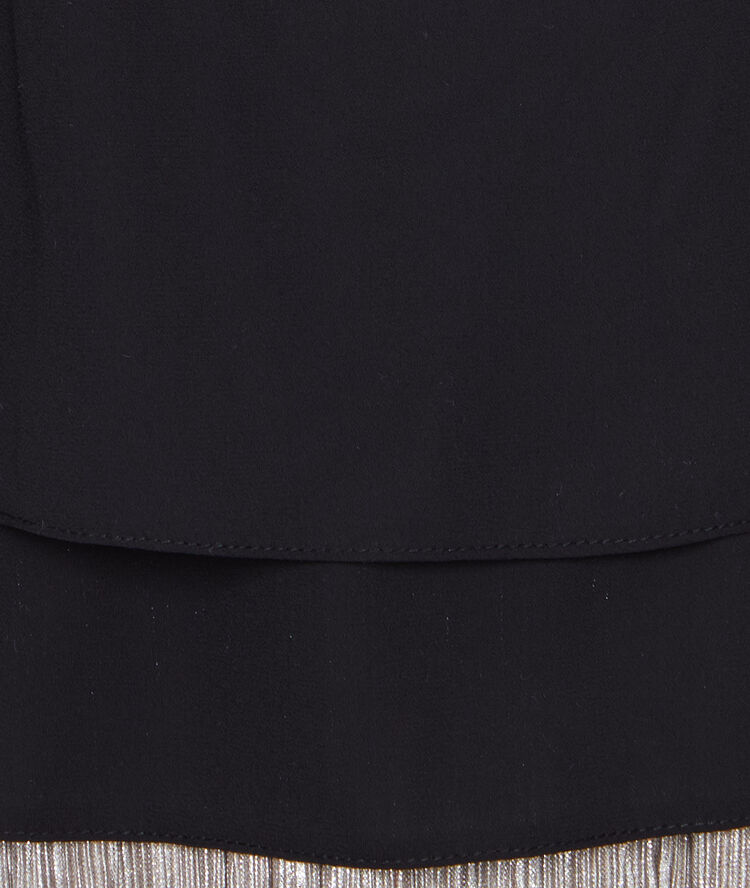 Top vaporoso con tirantes negro.