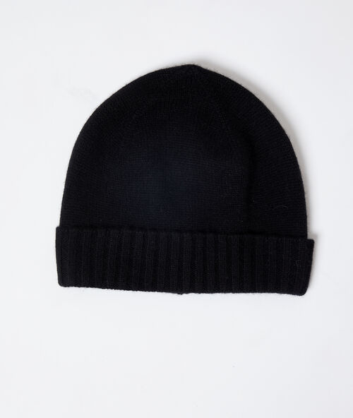 Gorro de cachemira negro.
