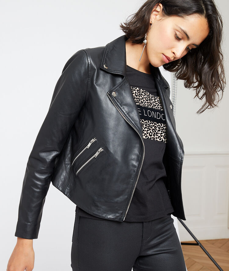 Chupa biker 100% cuero negro.