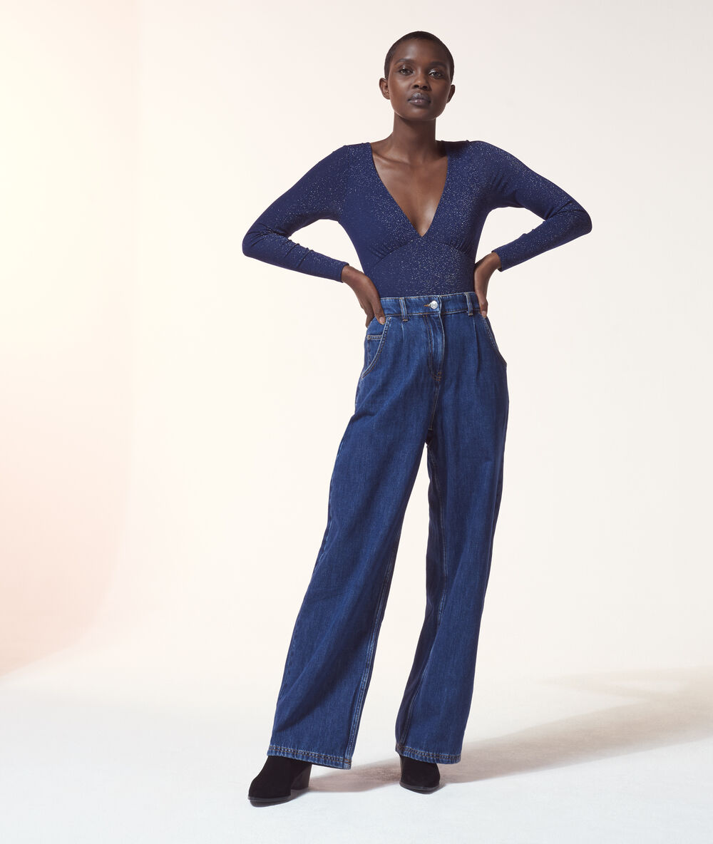 Body pailleté décolleté plongeant bleu marine.