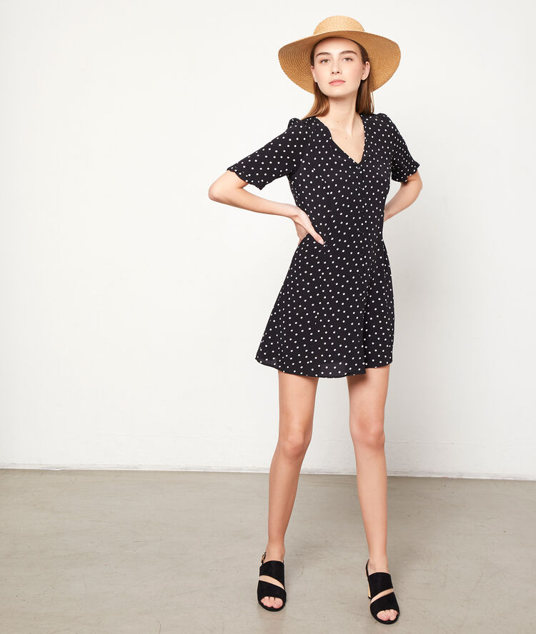 Vestido estampado de lunares negro.
