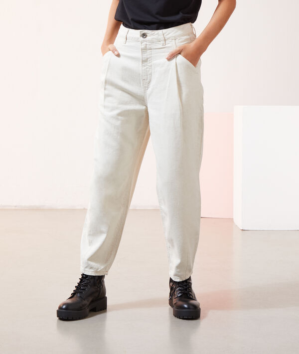 Pantalón vaquero ancho Pantalón vaquero ancho