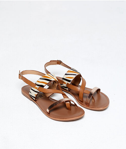 Sandalias planas con animal print Sandalias planas con animal print