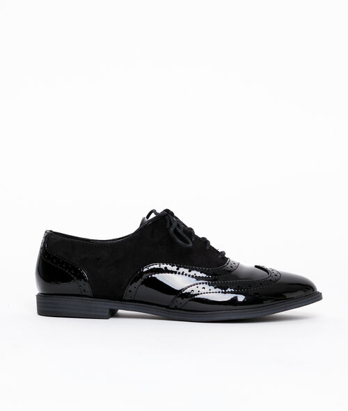 Zapatos de charol y efecto ante Zapatos de charol y efecto ante