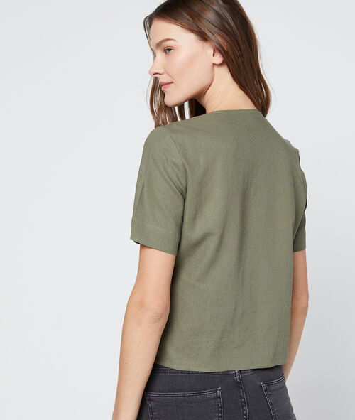 Blouse corta abotonada asimétrica Blouse corta abotonada asimétrica