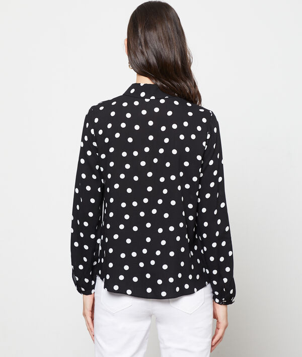 Blusa cuello Claudine de lunares Blusa cuello Claudine de lunares