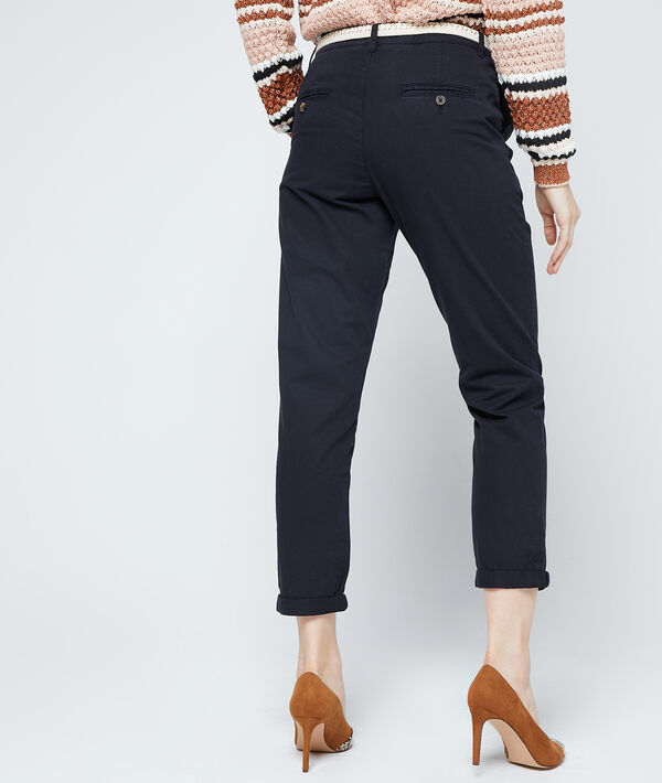 Pantalón chino con cinturón y algodón bio Pantalón chino con cinturón y algodón bio