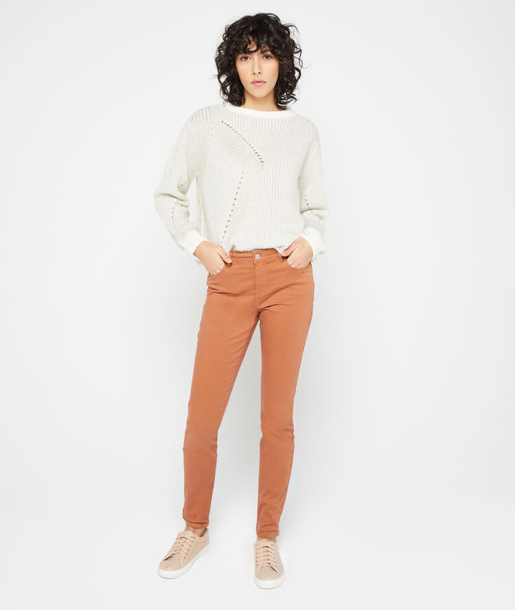 Pantalón ajustado de algodón tierra.