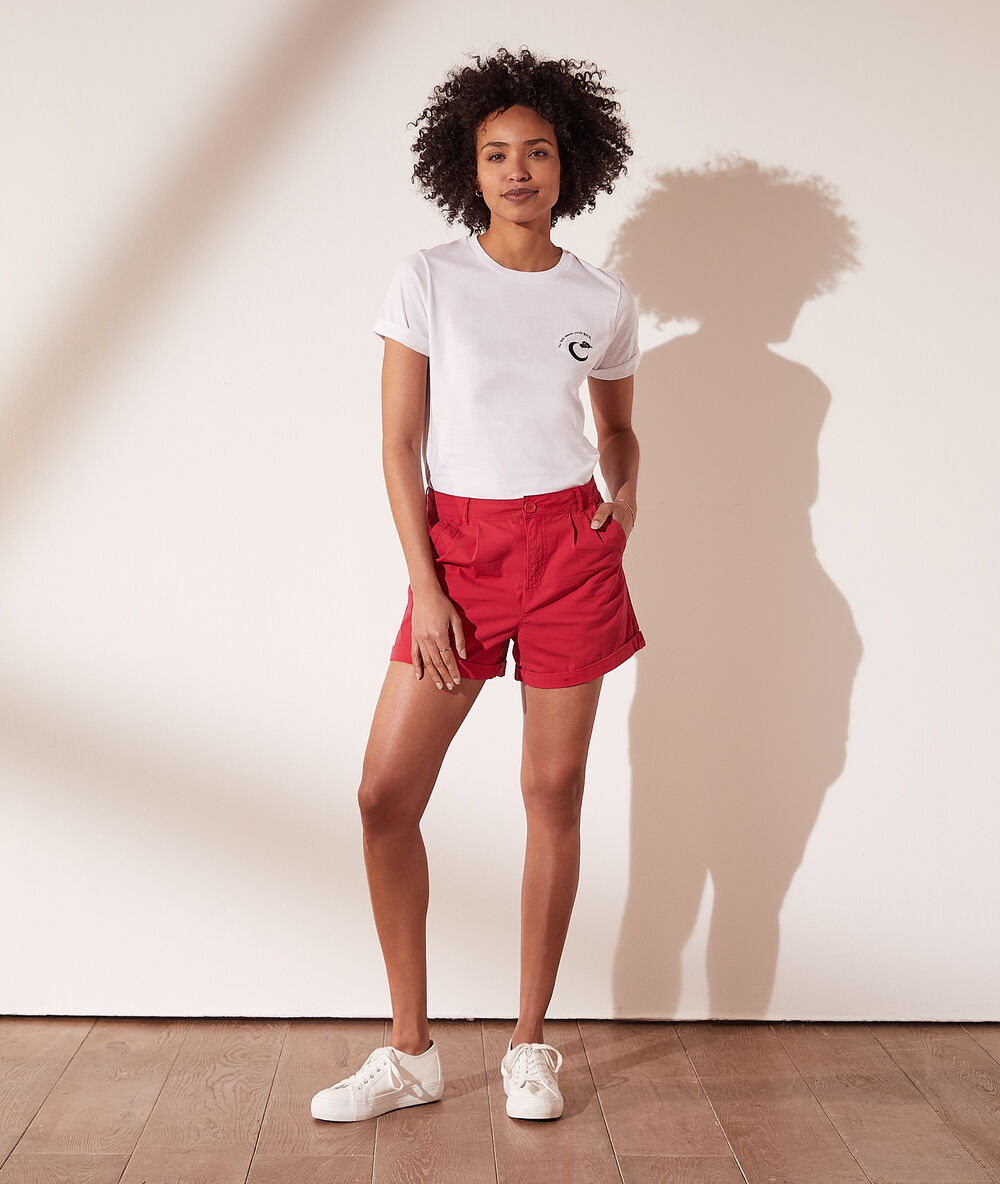 Pantalón corto chino fucsia.