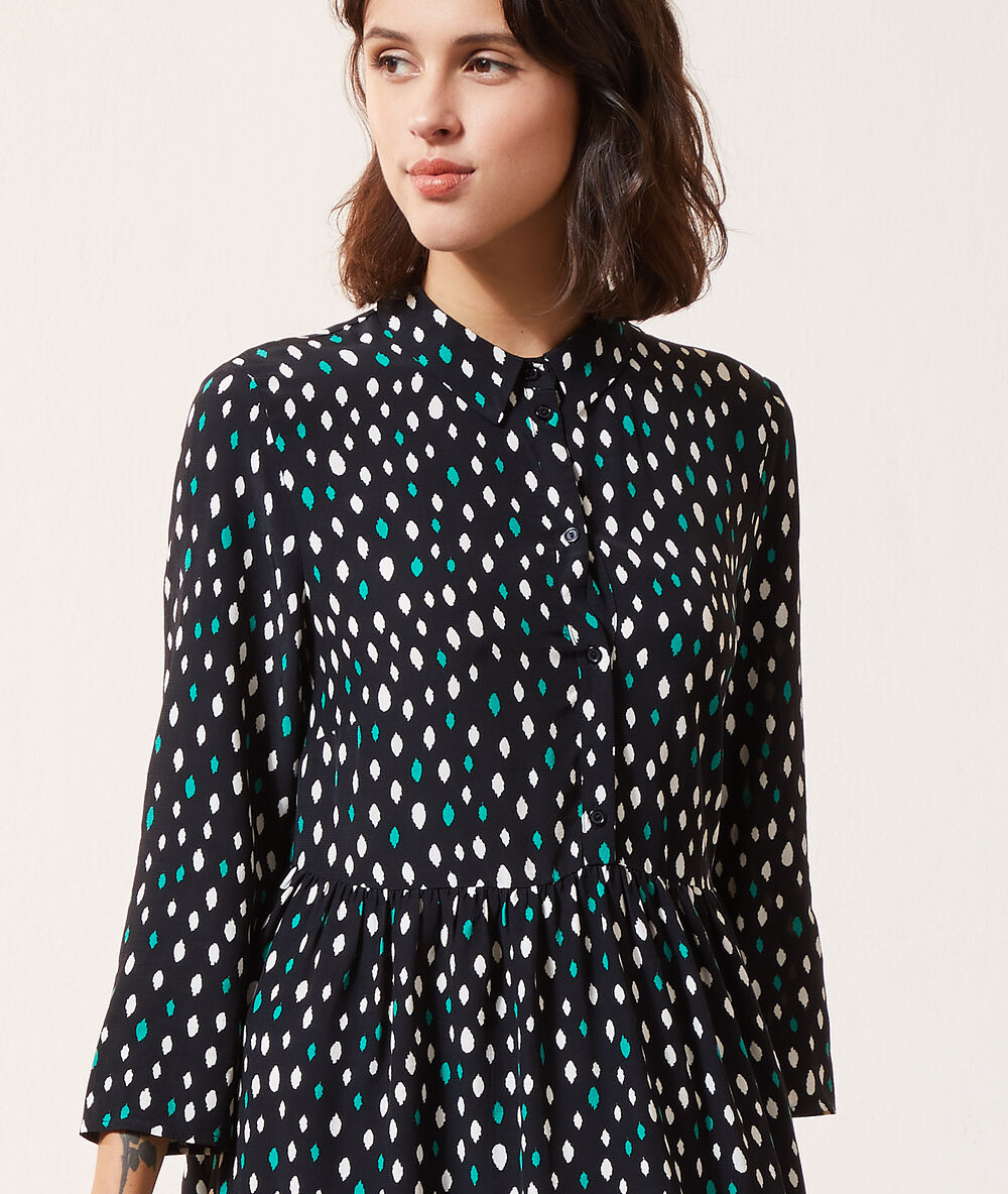 Vestido estampado negro.