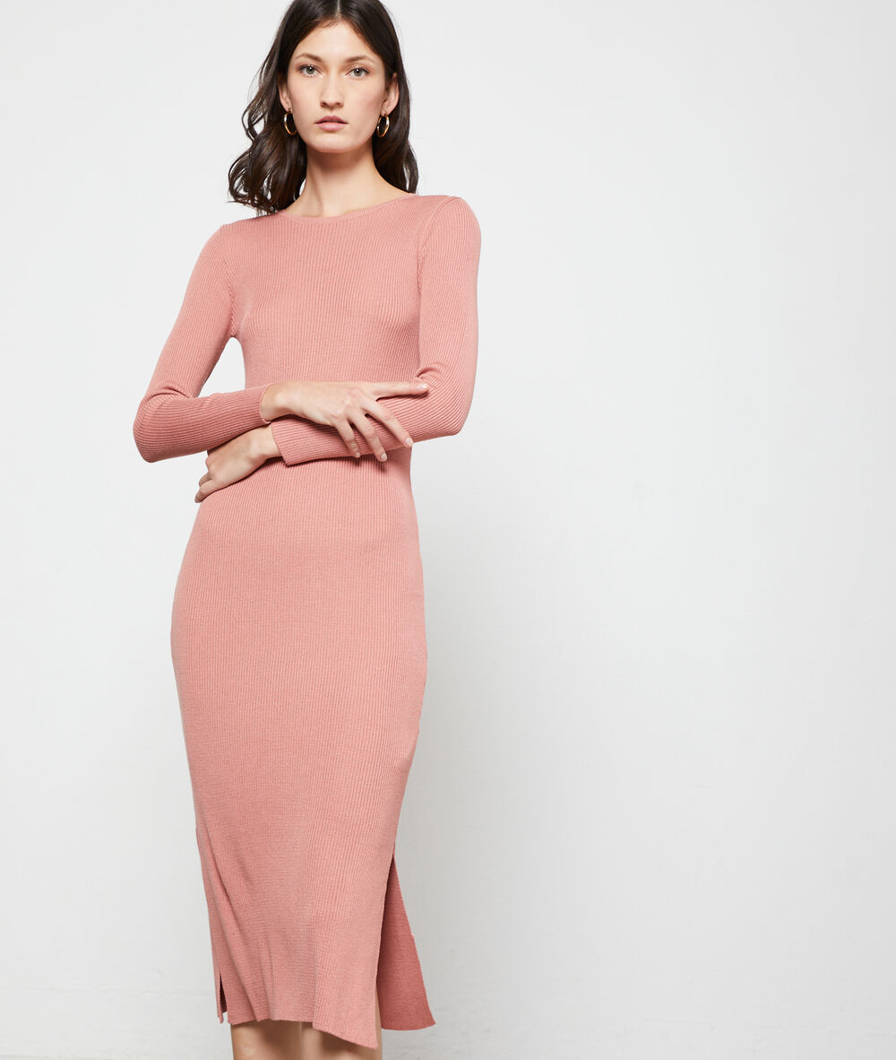Vestido espalda abierta rosa.
