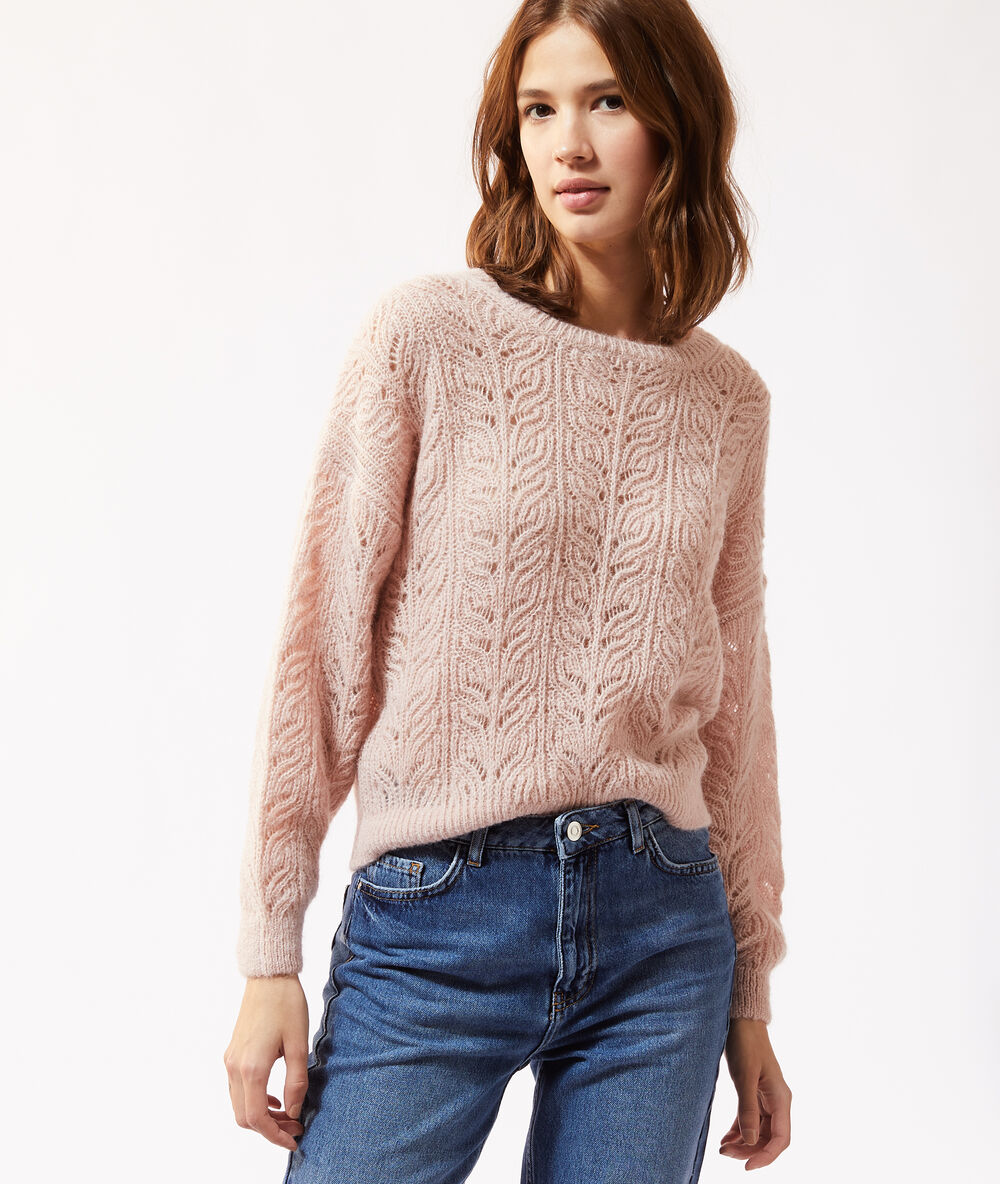 Pull maille pointelle beige rose.