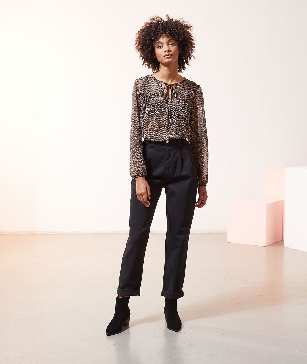Blouse imprimé géométrique noir.